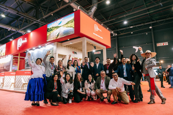 Durante los cuatro días que duró la FIT en Buenos Aires, los representantes de empresas turísticas peruanas y argentinas concretaron más de 300 citas comerciales, cuyo potencial de negocio es cercano a los 2 millones de dólares. Durante los cuatro días que duró la FIT en Buenos Aires, los representantes de empresas turísticas peruanas y argentinas concretaron más de 300 citas comerciales, cuyo potencial de negocio es cercano a los 2 millones de dólares.