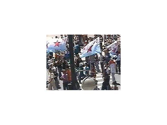 Grave: piqueteros duros ocuparon Ministerio de Scioli. Hubo violentos choques con la Policía