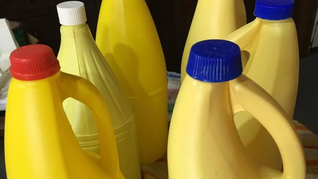 La ANMAT prohibió la venta y uso de artículos de limpieza, cosméticos, productos para autos y un dispositivo médico por irregularidades sanitarias. La ANMAT prohibió la venta y uso de artículos de limpieza, cosméticos, productos para autos y un dispositivo médico por irregularidades sanitarias.