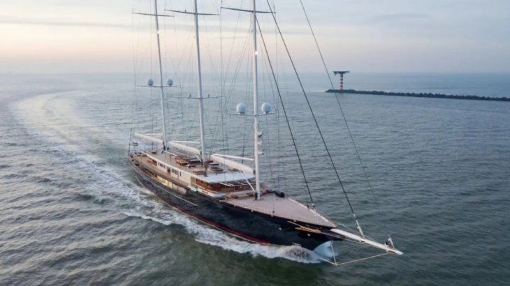 Jeff Bezos llegará a Venecia en su yate.