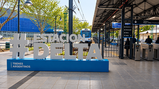 La Estación Delta del Tren de la Costa, en Tigre, junto a uno de los terrenos de 9.247 m2 que el Gobierno desafectó del uso ferroviario y que podría avanzar hacia una futura venta