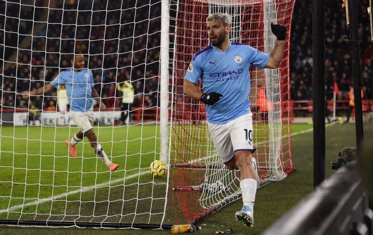 Sergio Agüero sigue haciendo goles para Manchester City.