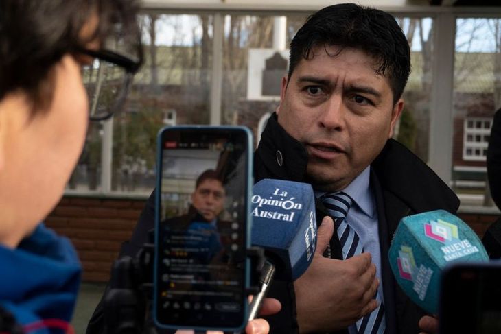 Claudio Vidal, de Santa Cruz, es uno de los seis gobernadores que integran el frente Provincias Unidas.  Claudio Vidal, de Santa Cruz, es uno de los seis gobernadores que integran el frente Provincias Unidas.