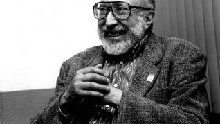 En 1925, nace Emilio Carballido, figura principal de la dramaturgia mexicana. En 1925, nace Emilio Carballido, figura principal de la dramaturgia mexicana.