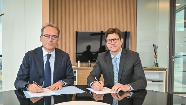 Alfonso García Mora, vicepresidente de la IFC para Europa, América Latina y el Caribe, y Jorge Bledel, presidente ejecutivo de BBVA en Argentina.