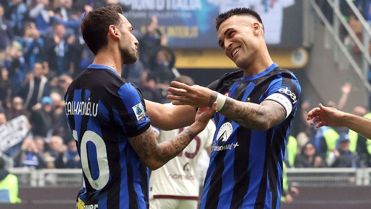 Hakan Calhanoglu, el destinatario del fuerte mensaje de Lautaro Martínez. Hakan Calhanoglu, el destinatario del fuerte mensaje de Lautaro Martínez.