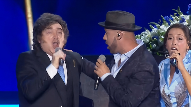 El presidente argentino volvió a protagonizar un momento de estrella de rock en la&nbsp;ceremonia por el 78° aniversario de la independencia de&nbsp;Israel.