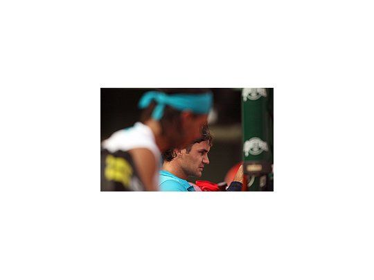 Rafael Nadal y Roger Federer, tras la derrota