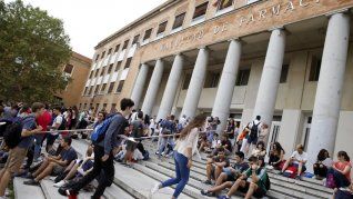 Continúa el conflicto por los fondos para universidades. Continúa el conflicto por los fondos para universidades.