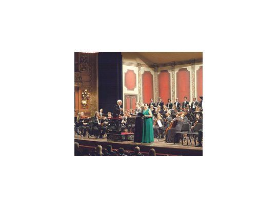 Helmuth Rilling, toda una leyenda: el maestro que dedicó una vida al rescate de la obra de Bach regresó al Colón con la «Misa en si menor».