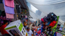 Bolivian merchants almost lincha a Tucuman woman accused of stealing five million Argentine pesos. Bolivian merchants almost lincha a Tucuman woman accused of stealing five million Argentine pesos.