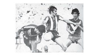 ámbito.com | El defensor Eduardo Saporiti fue uno de los jugadores del plantel de River que en 1983 terminó penúltimo y se salvó de descender de categoría porque empezaron a regir los promedios.