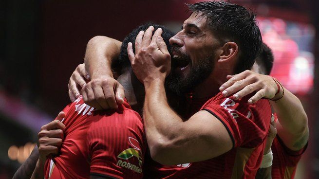 El campeón Toluca estrena su&nbsp; tìtulo con una convincente victoria ante los Rayos de Necaxa, mientras que Amércia, Pumas y Cruz Azul tienen un inicio en algunos casos con dudas y otros con preocupación.