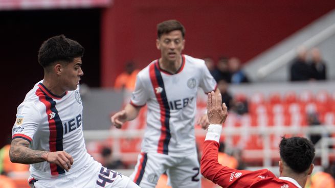 Independiente y San Lorenzo empataron 1-1 en el Libertadores de América.