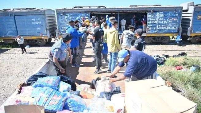 Continúa la reconstrucción y la asistencia a los damnificados en Bahía Blanca.