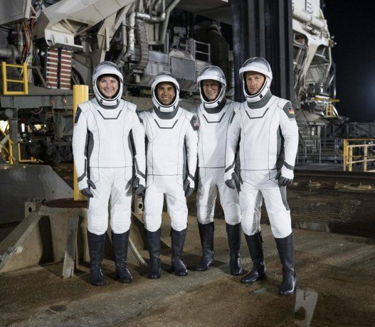 Los astronautas Kayla Barron, Raja Chari, Matthias Maurer y Tom Marshburn.