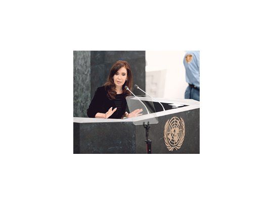 Cristina de Kirchner castigó  ayer a los fondos buitre al intervenir en la Asamblea General de la ONU. También reclamó que el nuevo Gobierno iraní cumpla con su parte del acuerdo para avanzar en la investigación del atentado a la  AMIA.