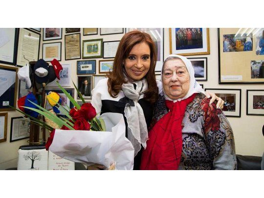 Hebe de Bonafini junto a la expresidenta Cristina de Kirchner
