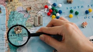 Los valores de compraventa y alquiler muestran fuertes diferencias entre provincias, aunque el mercado inmobiliario empieza a exhibir señales de mayor estabilidad y negociación. Los valores de compraventa y alquiler muestran fuertes diferencias entre provincias, aunque el mercado inmobiliario empieza a exhibir señales de mayor estabilidad y negociación.