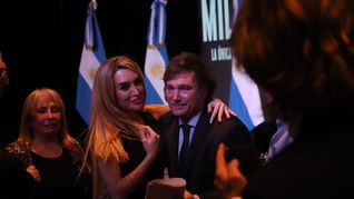 Fátima Florez confirmó en la mesa de Mirtha Legrand que Javier Milei irá a verla al teatro. Fátima Florez confirmó en la mesa de Mirtha Legrand que Javier Milei irá a verla al teatro.