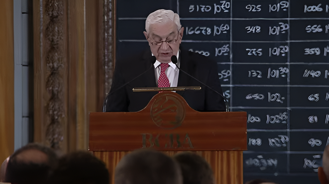 Adelmo Gabbi se juega lo que dice será su ultimo período como presidente de la Bolsa. La Bolsa se juega el camino que tomará a futuro.