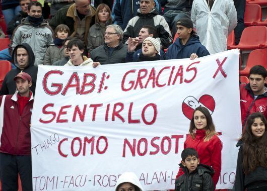 La gente le demostró todo su cariño a Gabriel Milito.