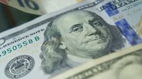 La incertidumbre por la guerra sostuvo firme al dólar global que tuvo una leve alza.
