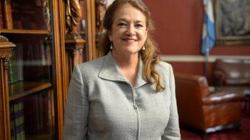 alicia castro: si se aprueba el acuerdo con el fmi, se pulveriza la base electoral del frente de todos
