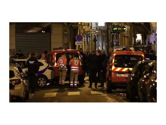 París: un hombre armado con un cuchillo mató a una persona e hirió a otras cuatro