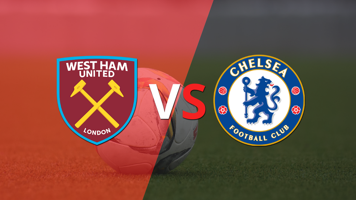 West Ham United And Chelsea Look For The Tie-breaking Goal In The ...