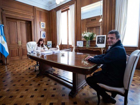 Cierre de listas Cristina Kirchner se reunió en el Senado con Sergio