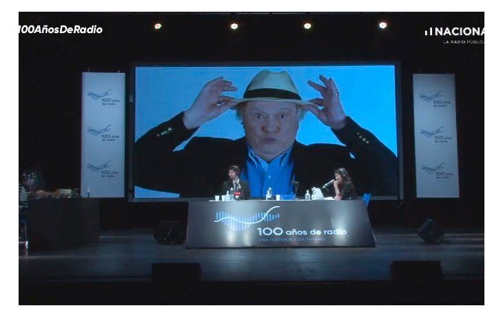 El presidente Alberto Fernández participó esta tarde por vía telefónica de la apertura de la celebración de los 100 años de la radio argentina