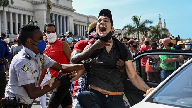 Detenciones en La Habana durante las protestas de julio pasado.