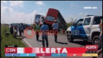 Choque frontal de dos micros en Santa Fe dejó 13 muertos y 34 heridos