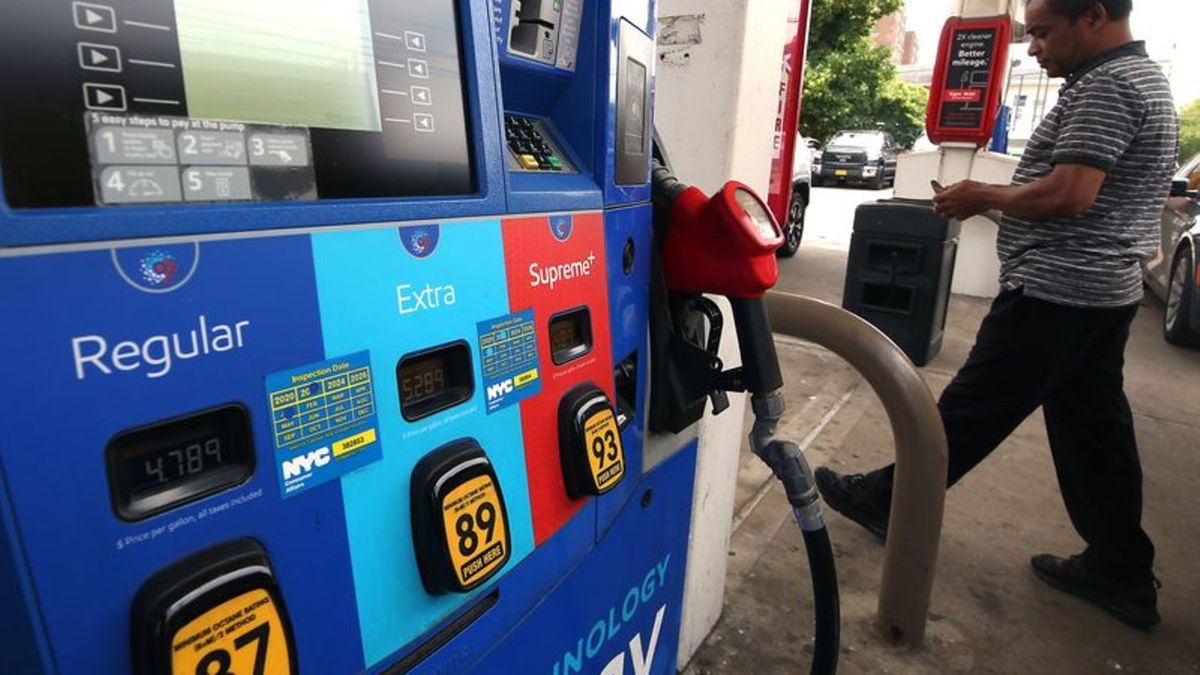 The US economy tested by high fuel prices