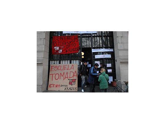 Como en decenas de colegios sedundarios, los alumnos del Otto Krause se reuirán para definir si inician las tomas contra las reformas curriculares.