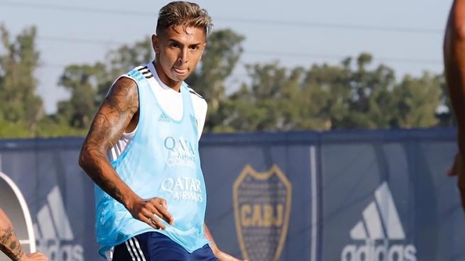 Primera vez. Agustín Almendra entrenó con Racing pero aún no puede jugar.