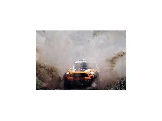 Ya arrancó la segunda etapa del Dakar.
