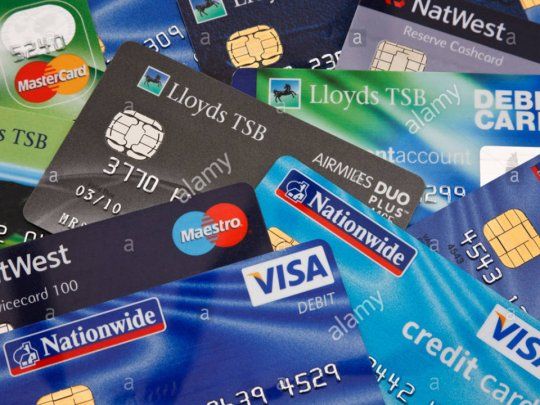 Prsentan proyecto para ampliar la adhesión del uso de tarjetas de débito en comercios.