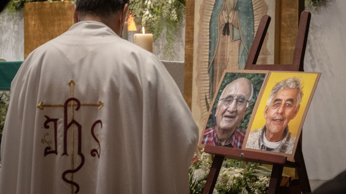 bodies of two murdered Jesuit priests found