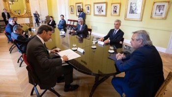 gobierno extiende la concesion de aeropuertos argentina 2000 por 10 anos mas