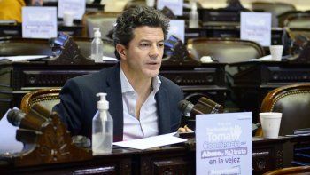 Luciano Laspina le apotó un lechón a Carlos Heller.&nbsp;