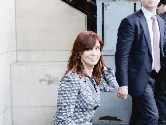 PAG14-15-CFK.jpg