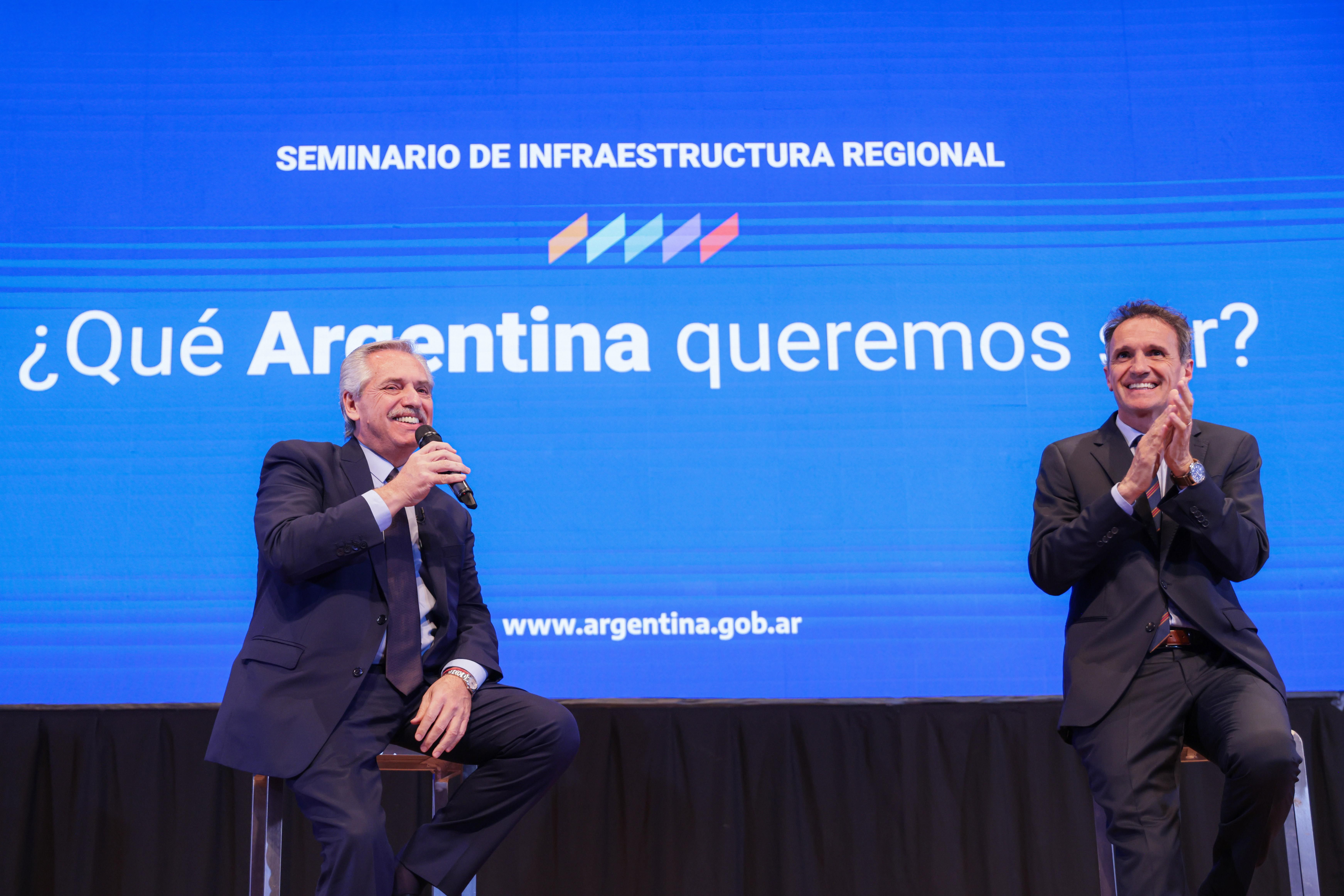 Alberto Fernández y Gabriel Katopodis en el Seminario de Infraestructura Regional.
