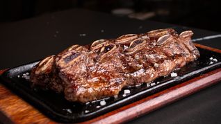 la casa de fuegos que redefine la experiencia de la carne argentina en buenos aires la casa de fuegos que redefine la experiencia de la carne argentina en buenos aires