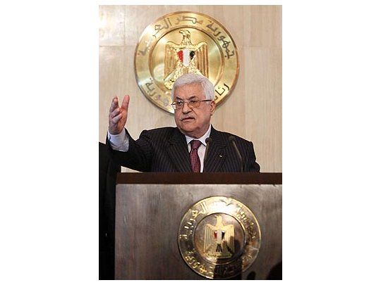 Mahmud Abás dio una conferencia de prensa tras la reunión que mantuvo con el presidente egipcio, Hosni Mubarak, en El Cairo.