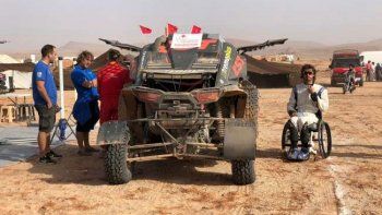 Una postal de este Dakar que se disputa en Arabia Saudita: el franc&eacute;s Axel Alletru&nbsp;en el medio del desierto, en su primera experiencia en la ruda competencia automovil&iacute;stica.