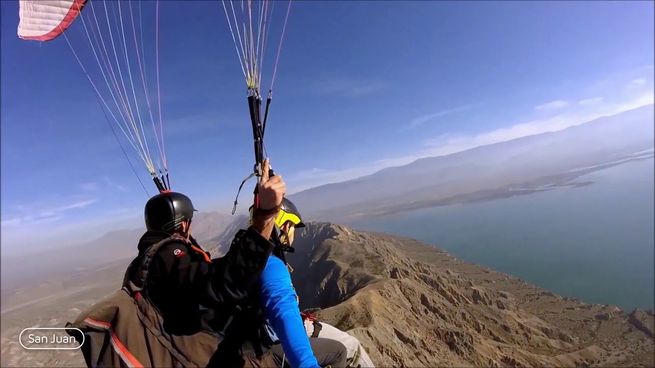 En Jáchal hay un aeroclub donde podes hacer vuelos de bautismo y ver todo el paisaje cuyano.