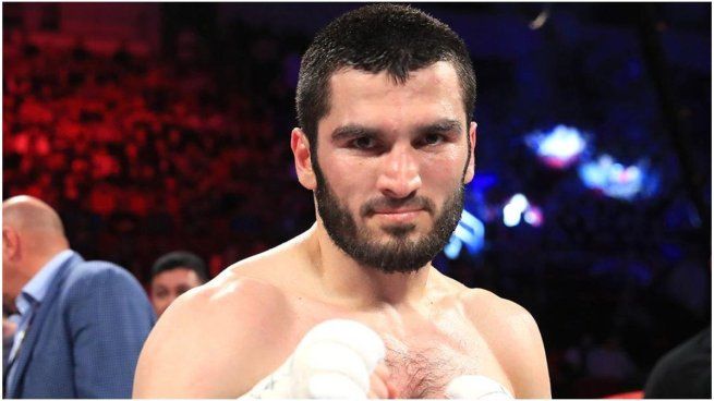 El campeón indiscutido de peso completo, el ruso Artur Beterbiev, ninguneó a Chavez Jr.&nbsp; Dijo que no lo conoce.