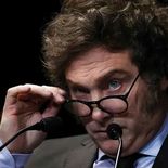 Javier Milei, bajo presión interna y externa para rediseñar su gobierno a partir del lunes. Javier Milei, bajo presión interna y externa para rediseñar su gobierno a partir del lunes.